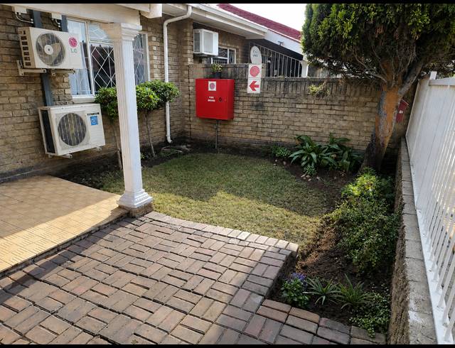 2 BEDROOM TOWNHOUSE FOR SALE IN RUSTENBURG CENTRAL
